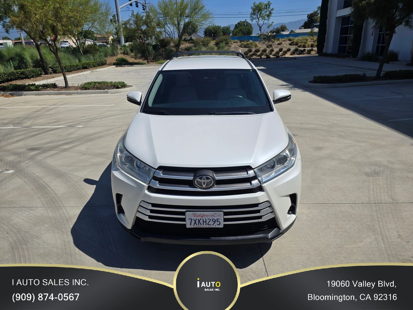 toyota highlander 2017 5TDZARFH6HS028156 image