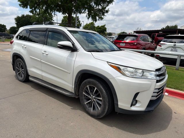toyota highlander 2017 5TDJZRFHXHS387449 image toyota highlander 2017 5TDJZRFHXHS387449 image