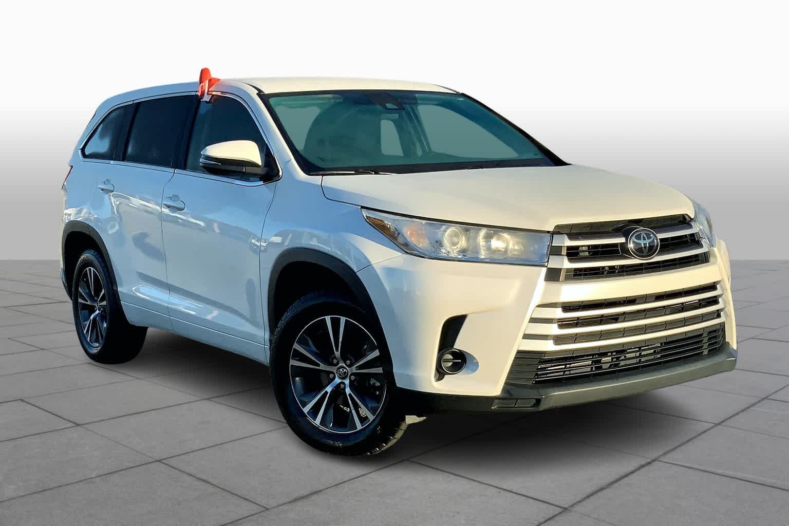 toyota highlander 2017 5TDZARFH4HS023554 image toyota highlander 2017 5TDZARFH4HS023554 image