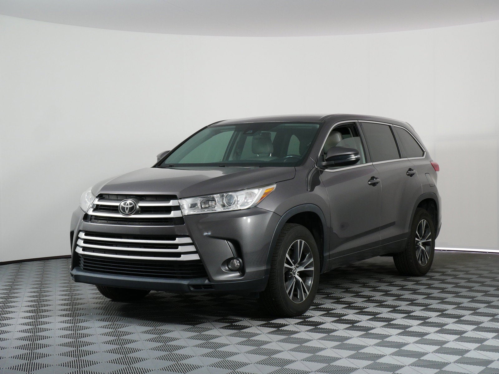 toyota highlander 2017 5TDZZRFH8HS217190 image toyota highlander 2017 5TDZZRFH8HS217190 image