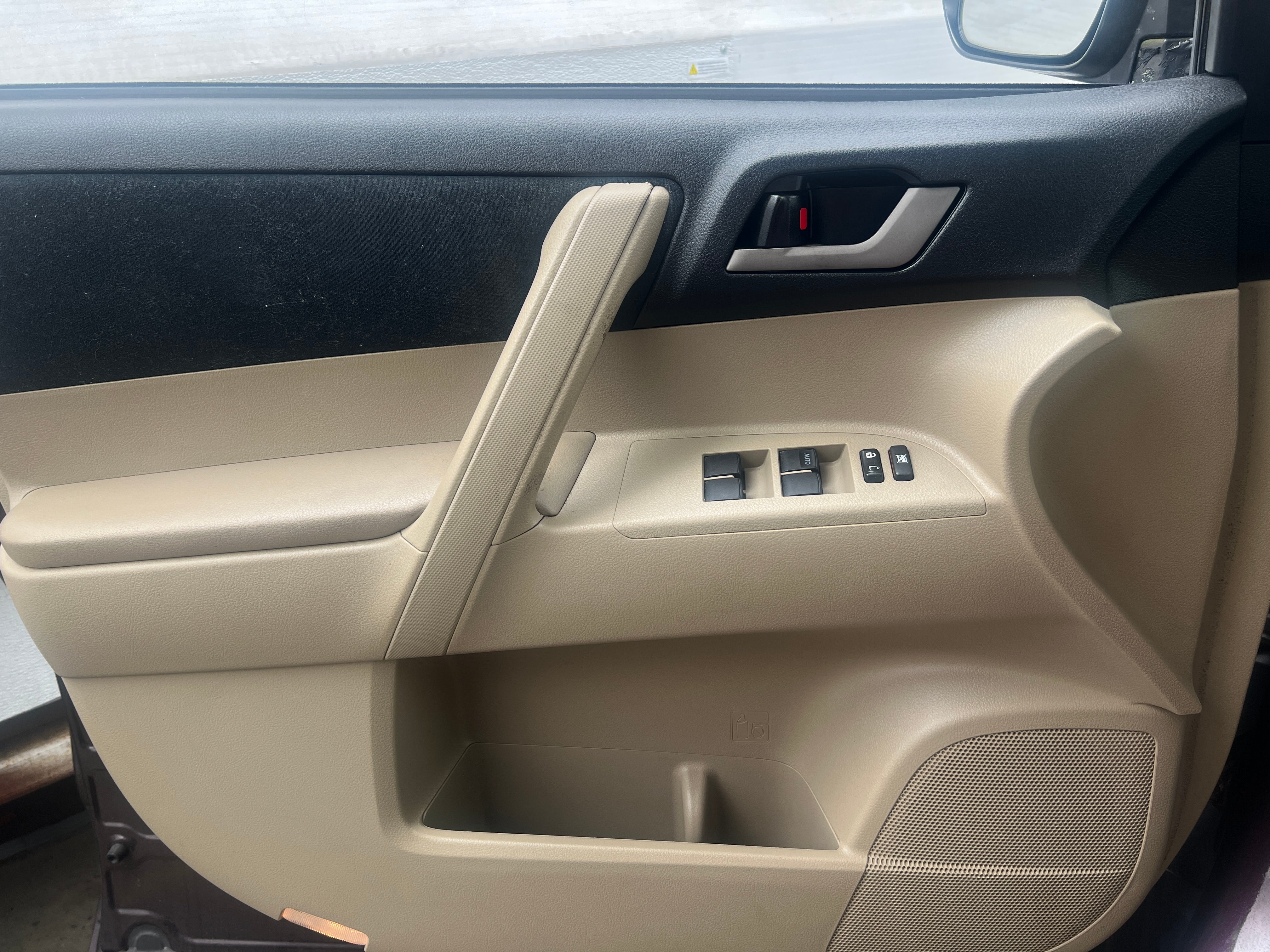 toyota highlander 2012 5TDZK3EH6CS056382 image toyota highlander 2012 5TDZK3EH6CS056382 image
