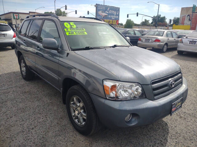 toyota highlander 2004 JTEGD21A240084717 image toyota highlander 2004 JTEGD21A240084717 image
