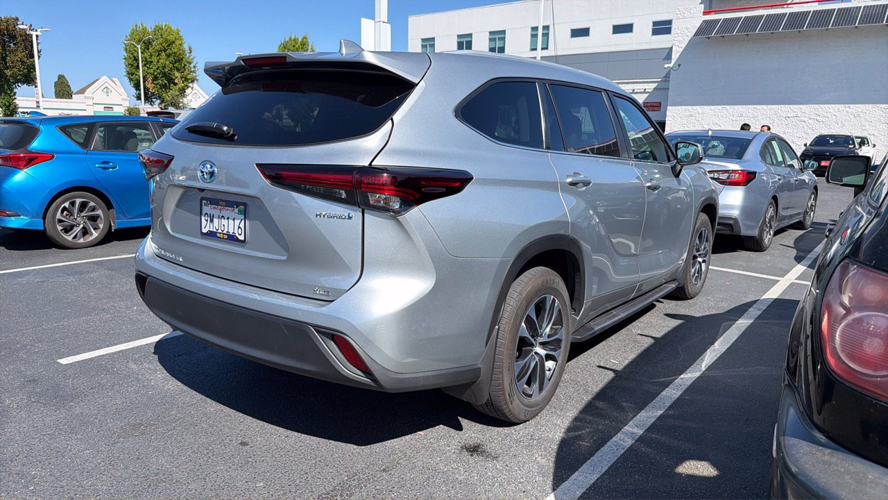 toyota highlander 2024 5TDKBRCHXRS616890 image toyota highlander 2024 5TDKBRCHXRS616890 image
