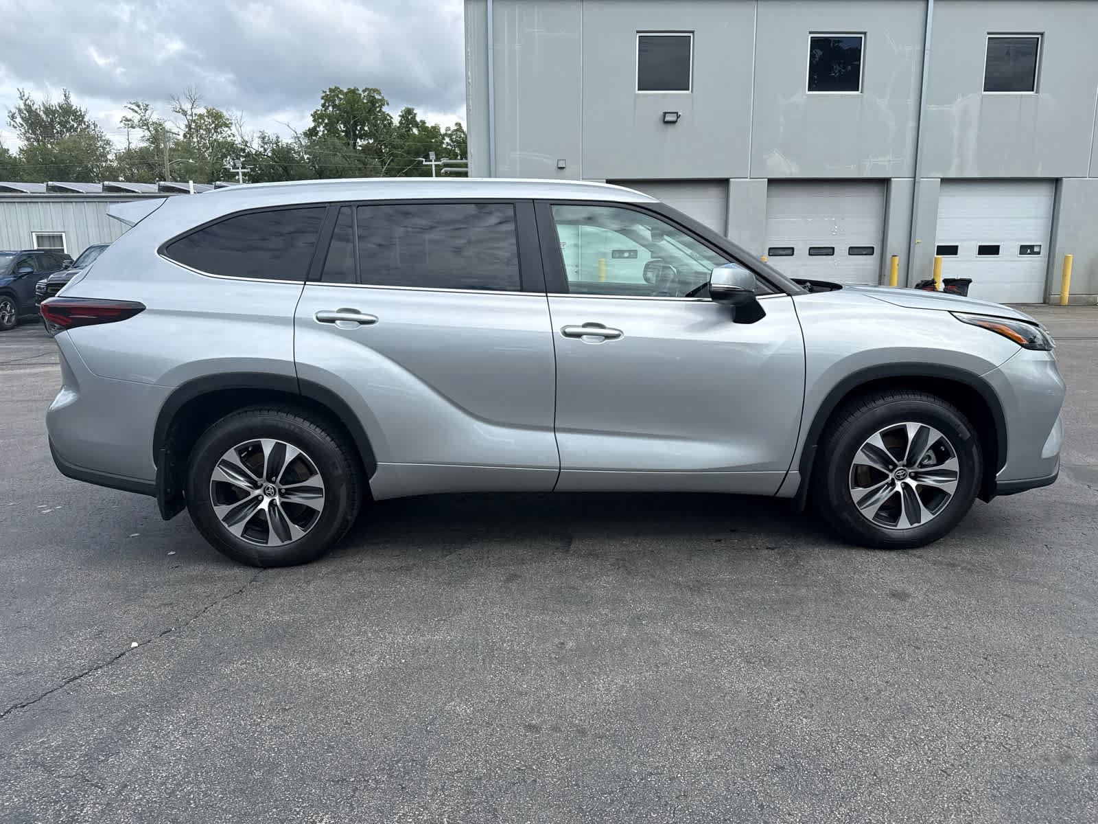 toyota highlander 2024 5TDKDRBH9RS546522 image toyota highlander 2024 5TDKDRBH9RS546522 image
