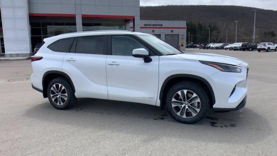 toyota highlander 2024 5TDKBRCH6RS142629 image toyota highlander 2024 5TDKBRCH6RS142629 image