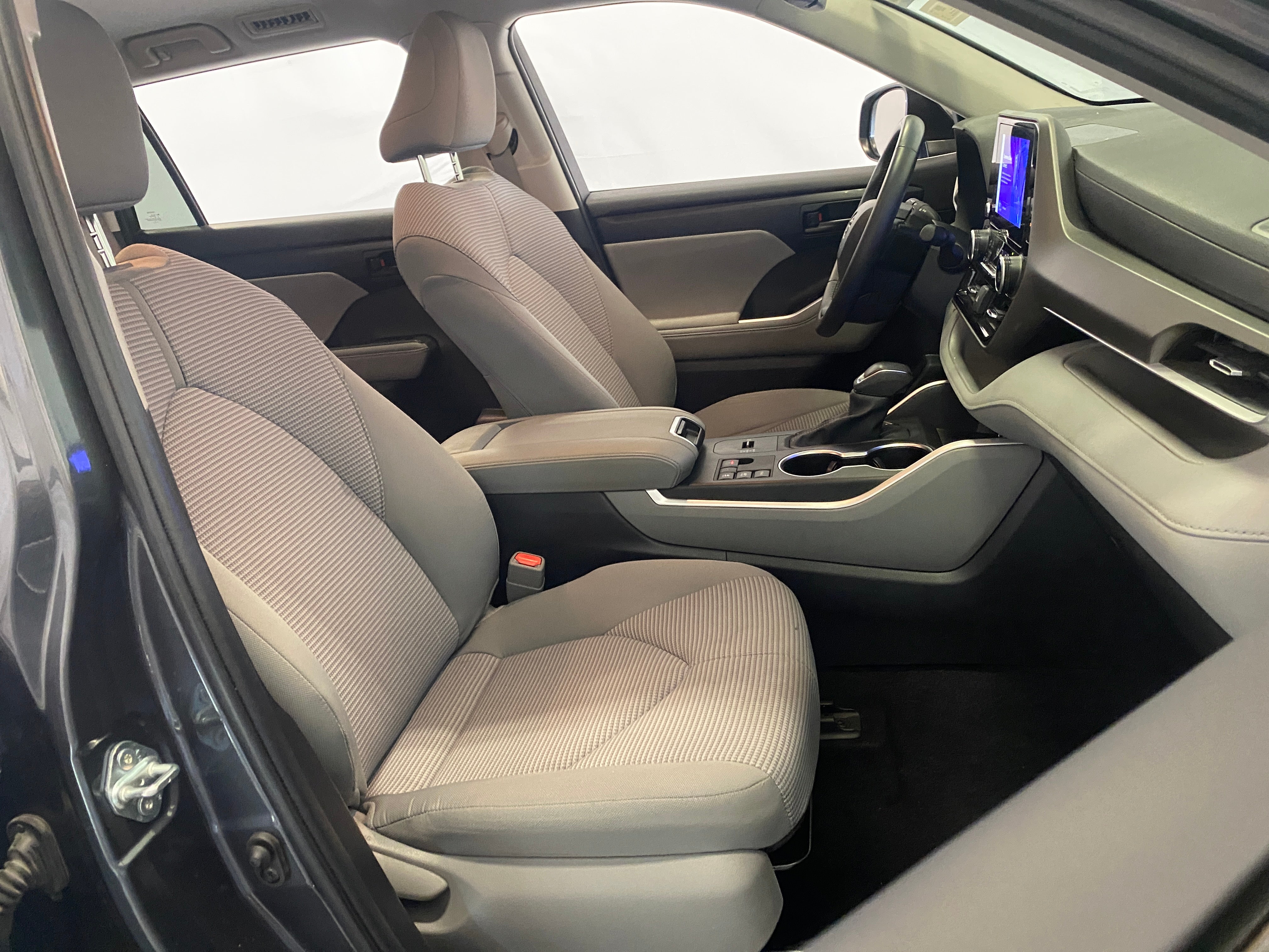 toyota highlander 2024 5TDBBRCH7RS615440 image toyota highlander 2024 5TDBBRCH7RS615440 image