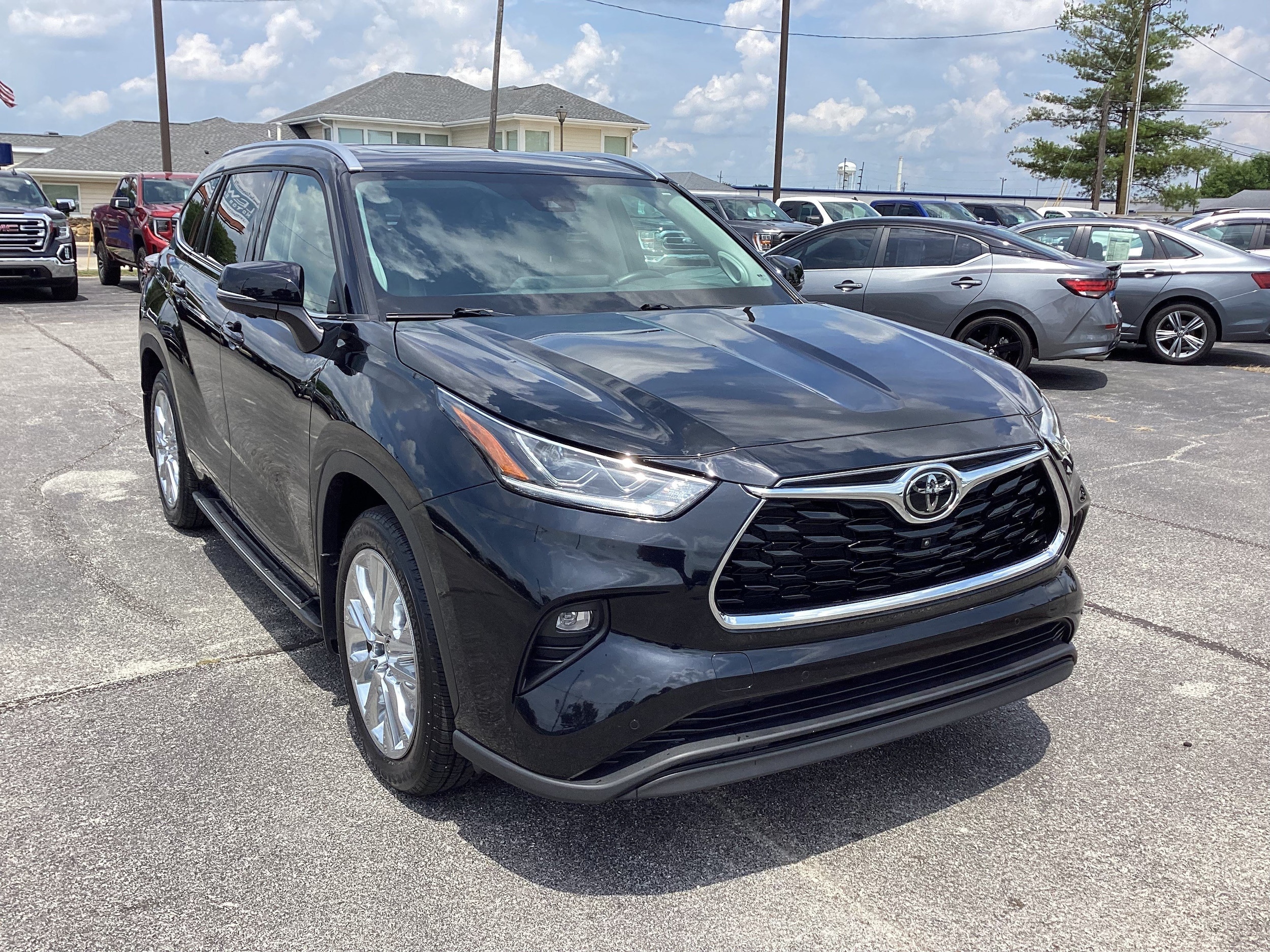 toyota highlander 2024 5TDKDRBH2RS555465 image toyota highlander 2024 5TDKDRBH2RS555465 image