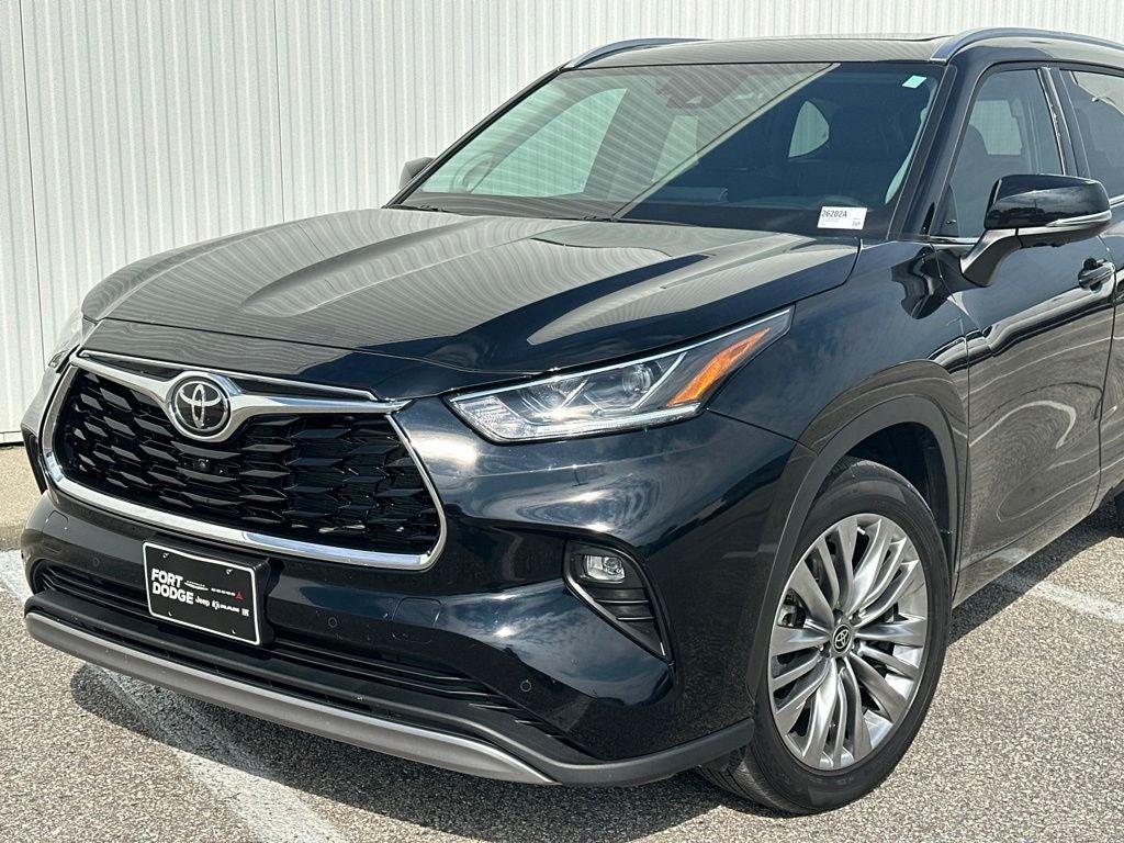 toyota highlander 2024 5TDKDRBH3RS546676 image toyota highlander 2024 5TDKDRBH3RS546676 image