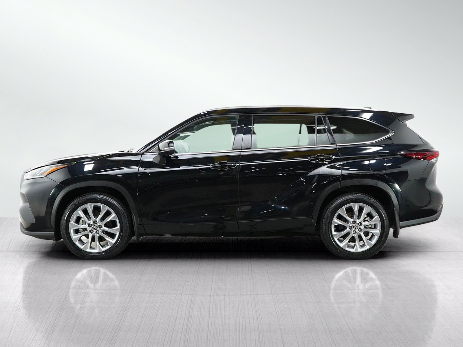 toyota highlander 2024 5TDKDRBH3RS545799 image toyota highlander 2024 5TDKDRBH3RS545799 image