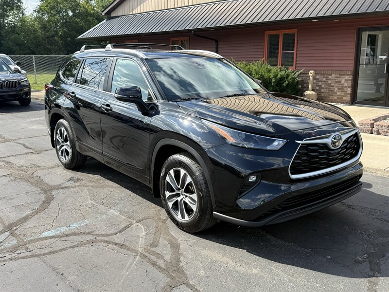 toyota highlander 2024 5TDKDRBH1RS529925 image toyota highlander 2024 5TDKDRBH1RS529925 image