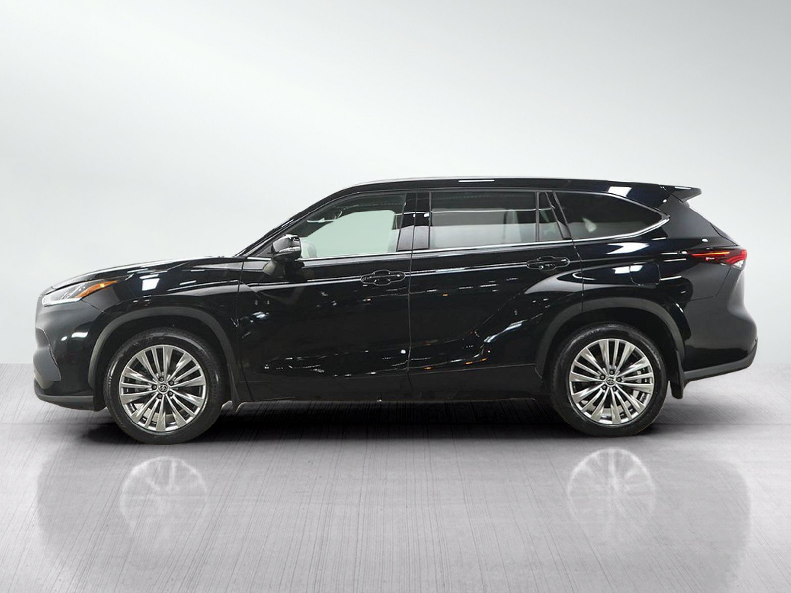 toyota highlander 2024 5TDKDRBH1RS574458 image toyota highlander 2024 5TDKDRBH1RS574458 image
