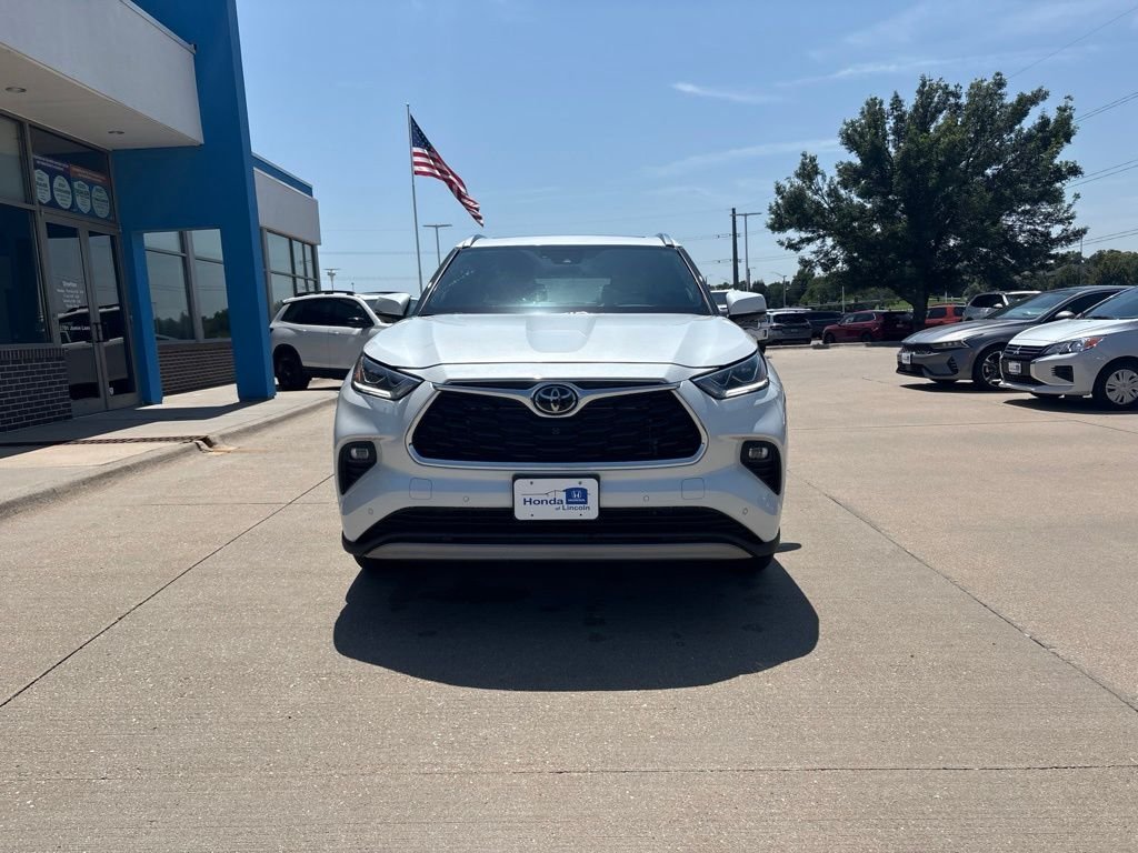 toyota highlander 2024 5TDKDRBH2RS547799 image toyota highlander 2024 5TDKDRBH2RS547799 image