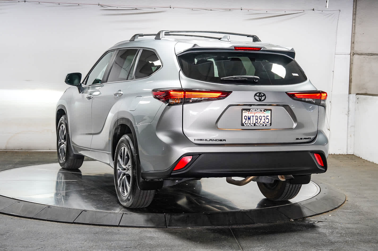 toyota highlander 2024 5TDKDRBH2RS557619 image toyota highlander 2024 5TDKDRBH2RS557619 image