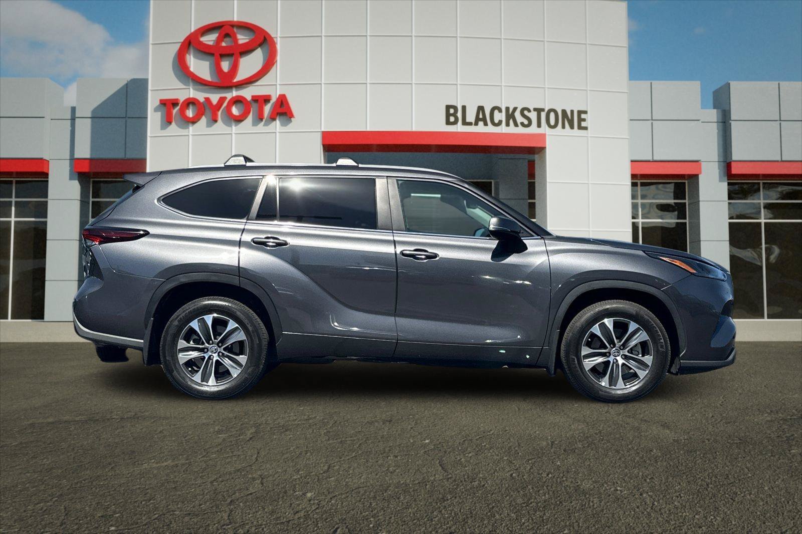 toyota highlander 2024 5TDKDRBHXRS528689 image toyota highlander 2024 5TDKDRBHXRS528689 image