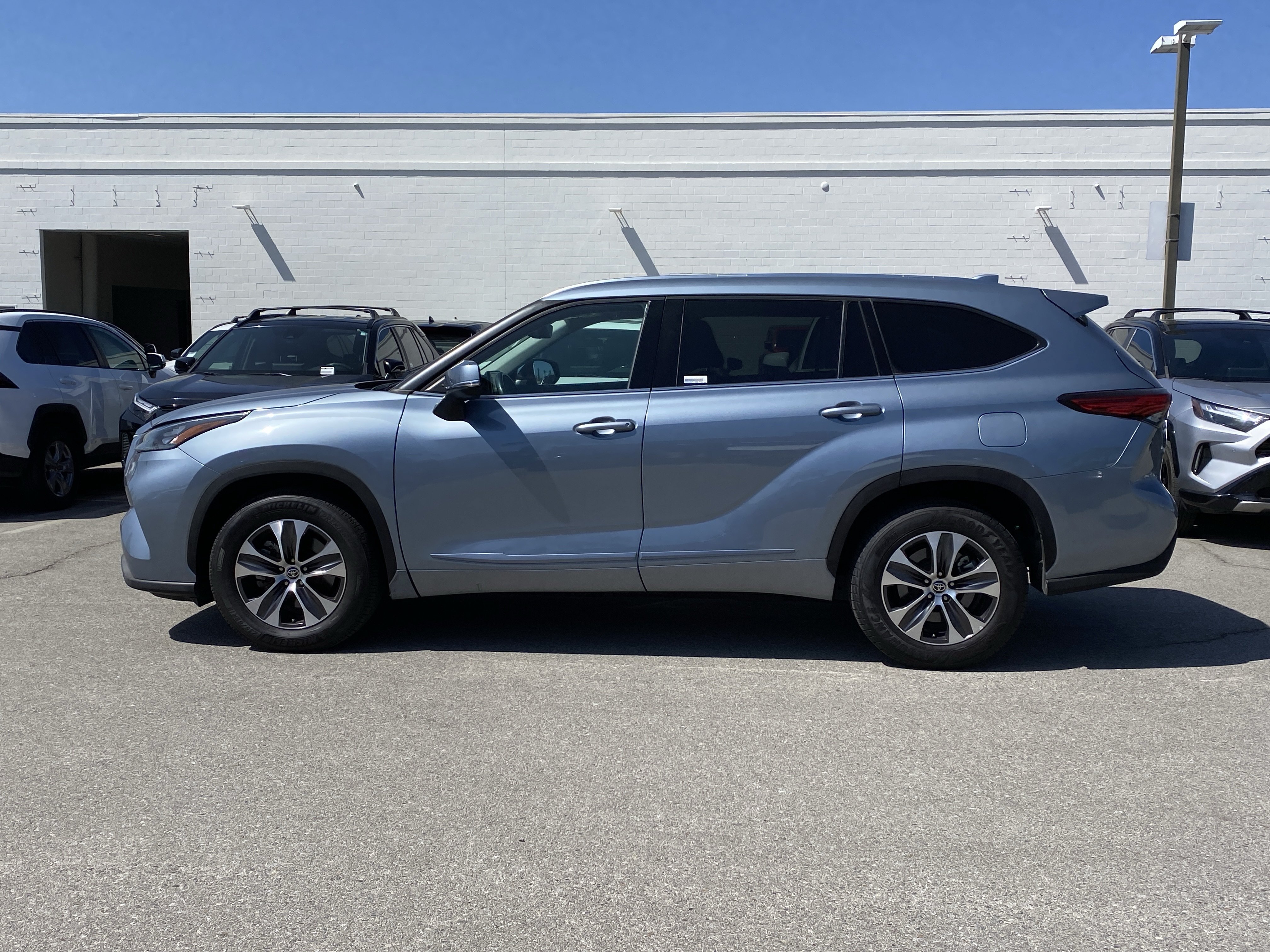toyota highlander 2020 5TDHZRAH1LS015934 image toyota highlander 2020 5TDHZRAH1LS015934 image