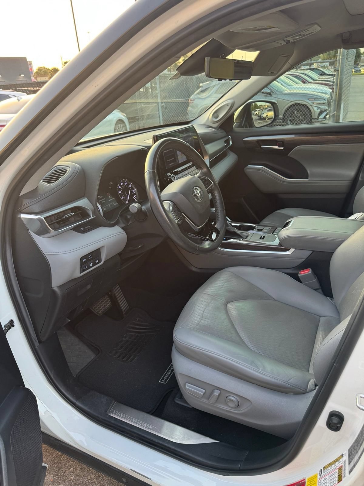 toyota highlander 2020 5TDFZRAH7LS028548 image toyota highlander 2020 5TDFZRAH7LS028548 image