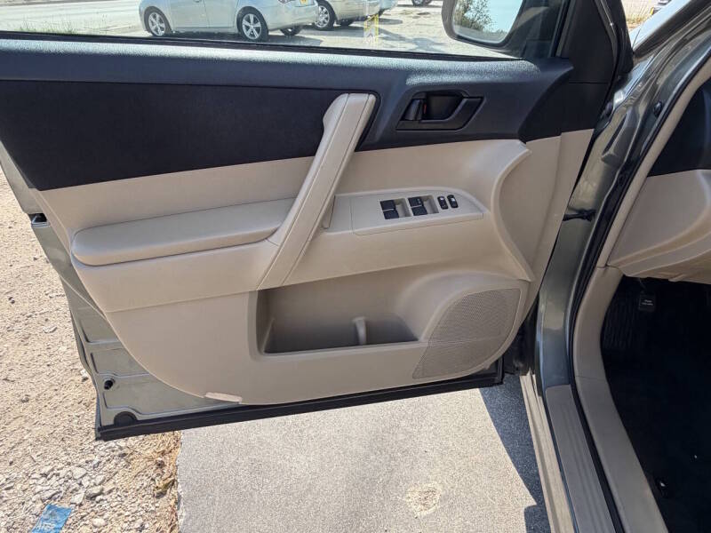 toyota highlander 2011 5TDZK3EH3BS032488 image toyota highlander 2011 5TDZK3EH3BS032488 image