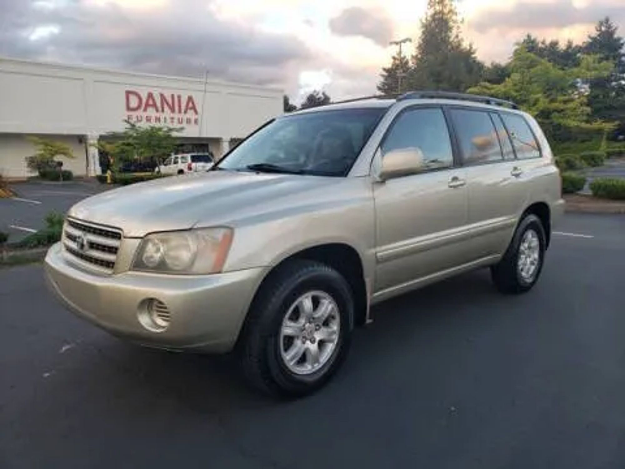 toyota highlander 2003 JTEHF21A930107892 image toyota highlander 2003 JTEHF21A930107892 image