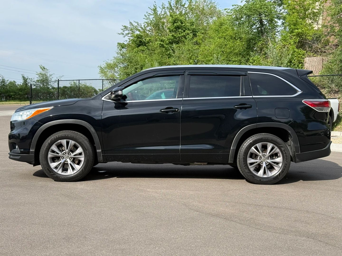 toyota highlander 2014 5TDKKRFH4ES021202 image toyota highlander 2014 5TDKKRFH4ES021202 image