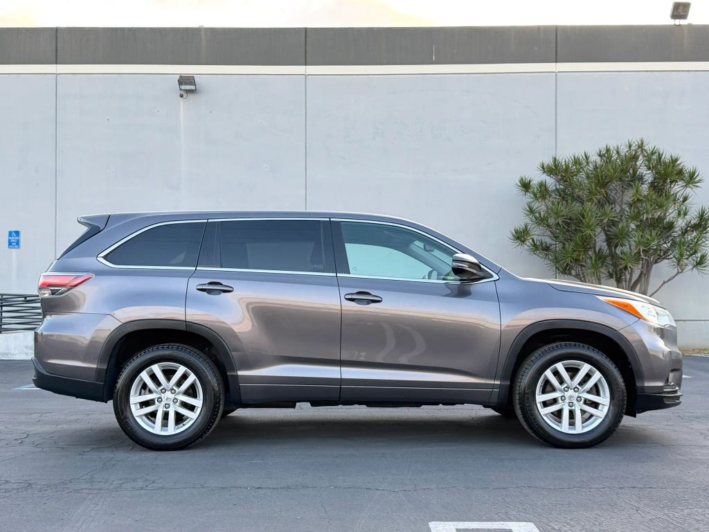 toyota highlander 2014 5TDZARFH6ES007576 image toyota highlander 2014 5TDZARFH6ES007576 image