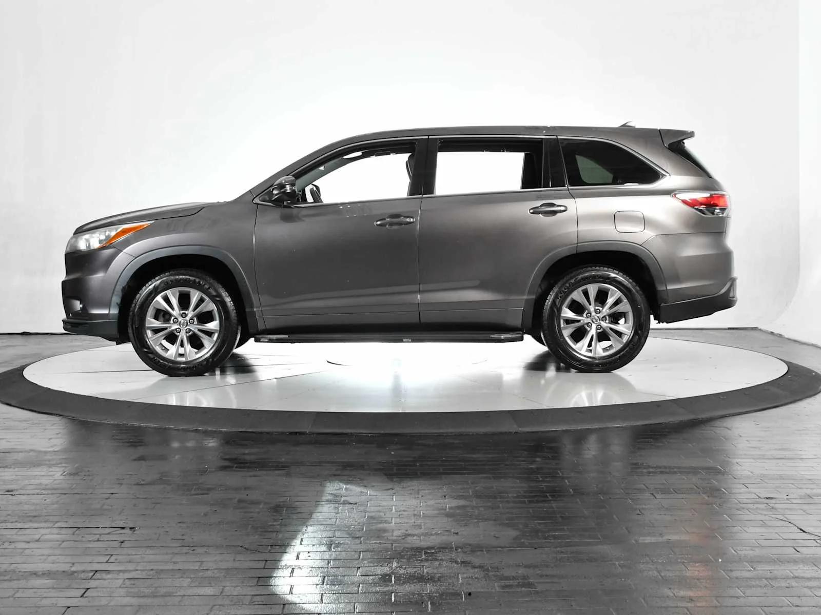 toyota highlander 2015 5TDZKRFH7FS104249 image toyota highlander 2015 5TDZKRFH7FS104249 image