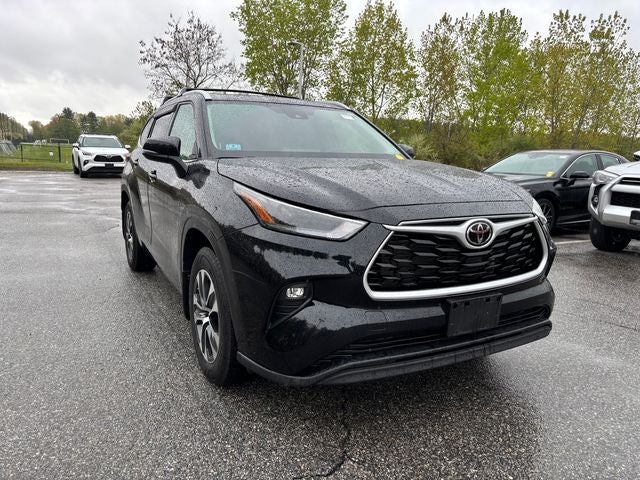 toyota highlander 2022 5TDGZRBH4NS589554 image toyota highlander 2022 5TDGZRBH4NS589554 image