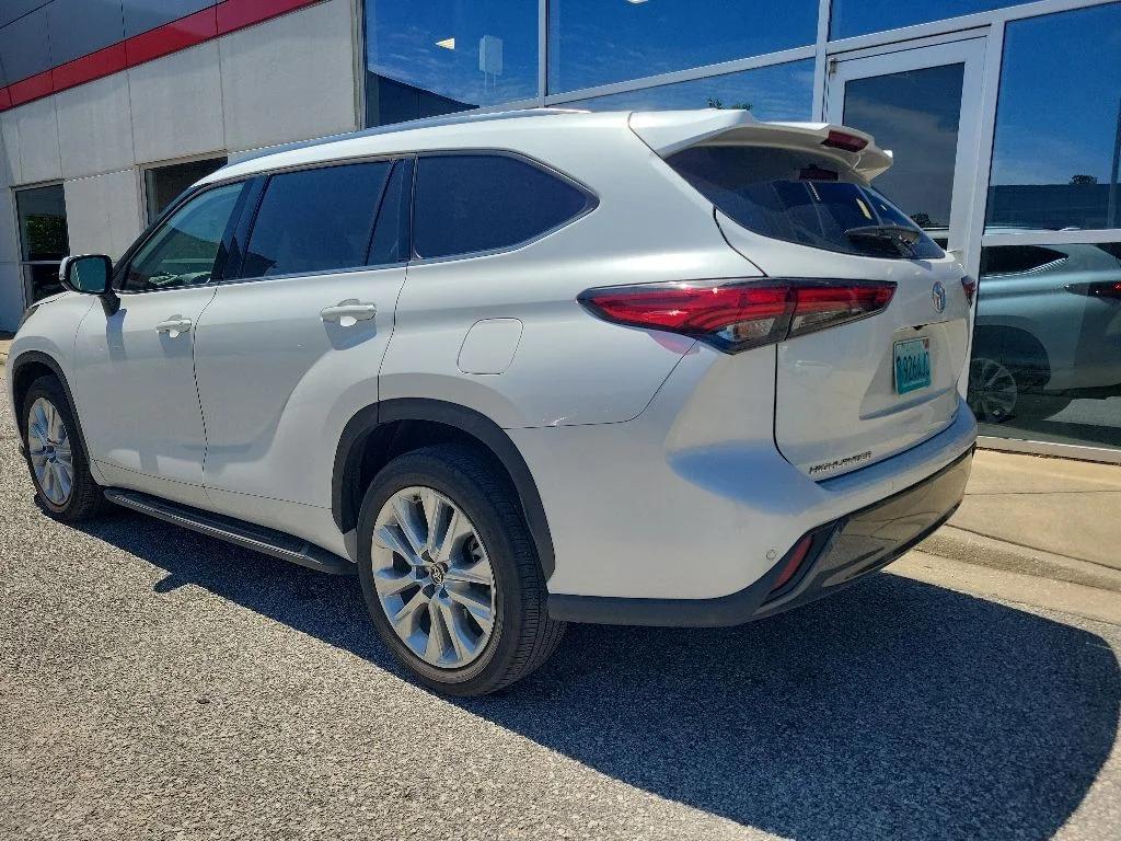toyota highlander 2022 5TDYZRAH7NS093721 image toyota highlander 2022 5TDYZRAH7NS093721 image