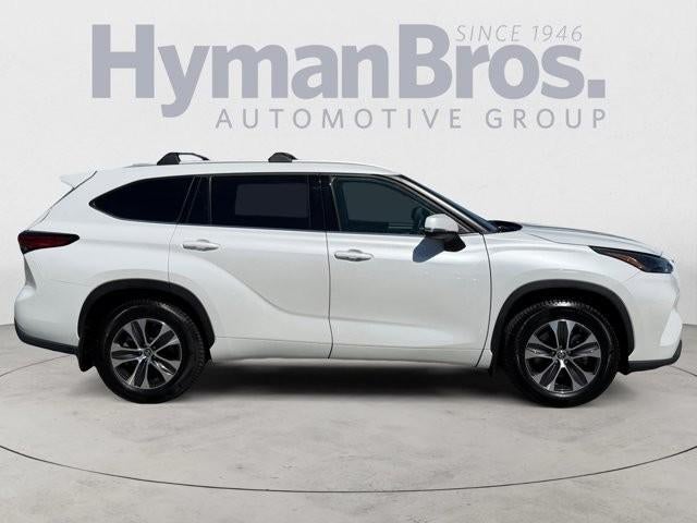 toyota highlander 2022 5TDGZRBH2NS577595 image toyota highlander 2022 5TDGZRBH2NS577595 image