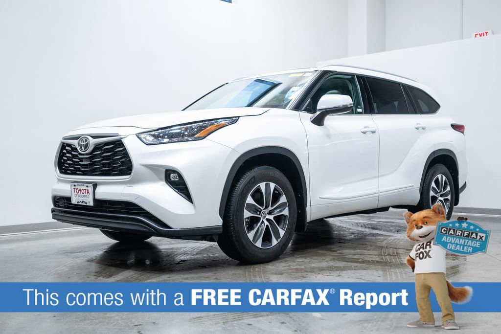 toyota highlander 2022 5TDGZRBH0NS241041 image toyota highlander 2022 5TDGZRBH0NS241041 image