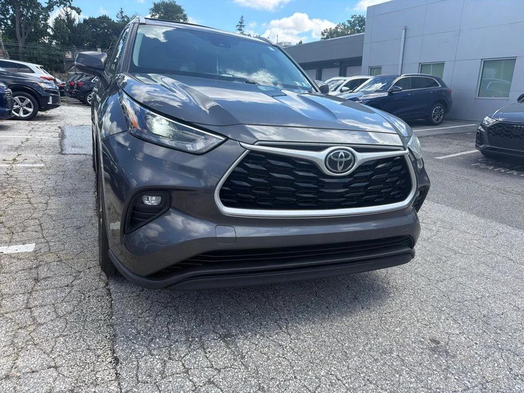 toyota highlander 2022 5TDGZRBH6NS564820 image toyota highlander 2022 5TDGZRBH6NS564820 image