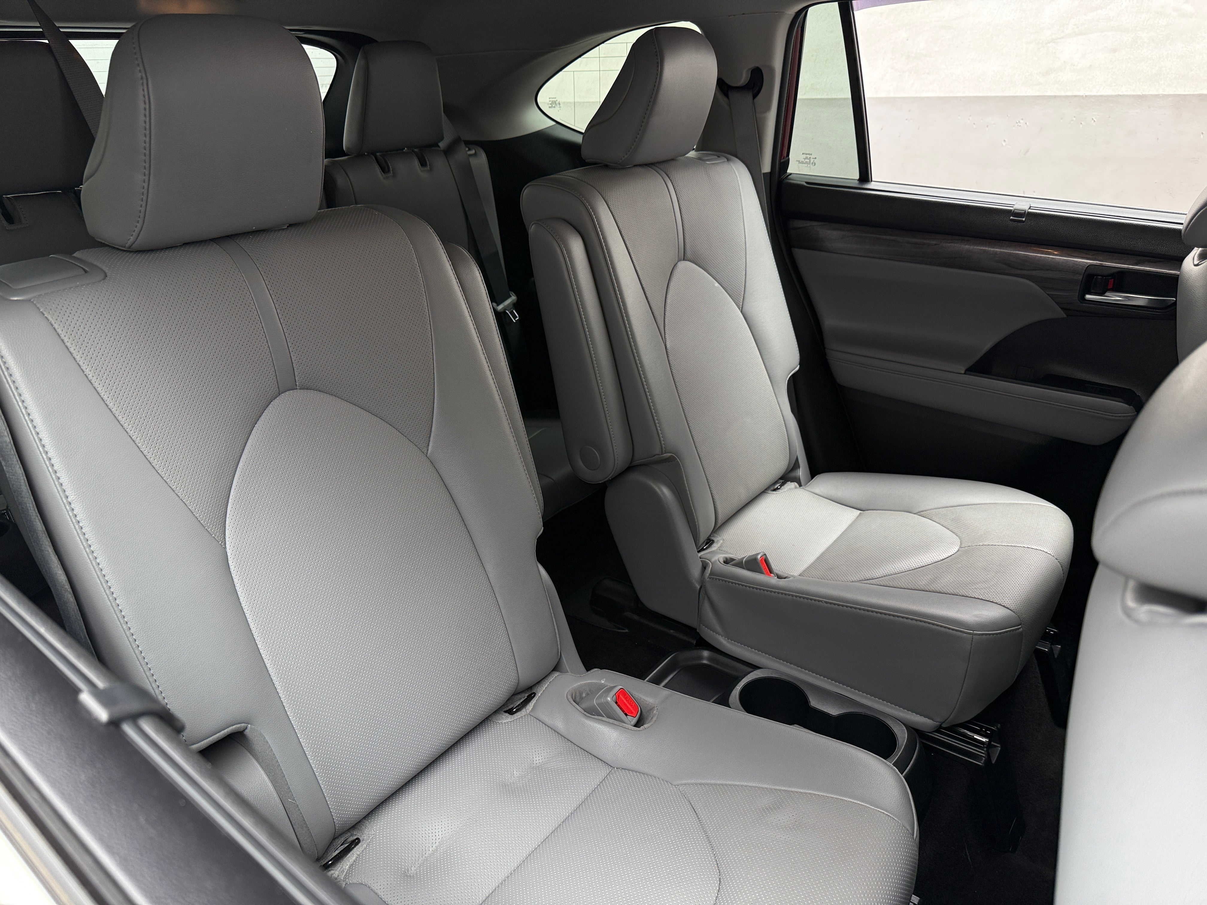 toyota highlander 2022 5TDXBRCH2NS552666 image toyota highlander 2022 5TDXBRCH2NS552666 image