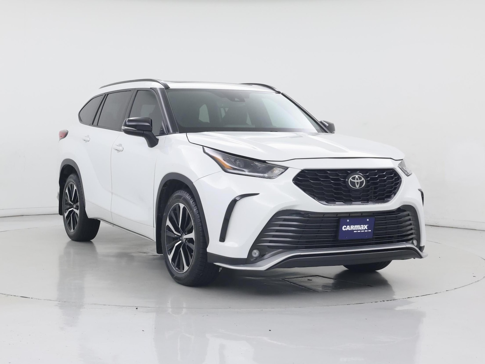 toyota highlander 2022 5TDLZRAH9NS096419 image