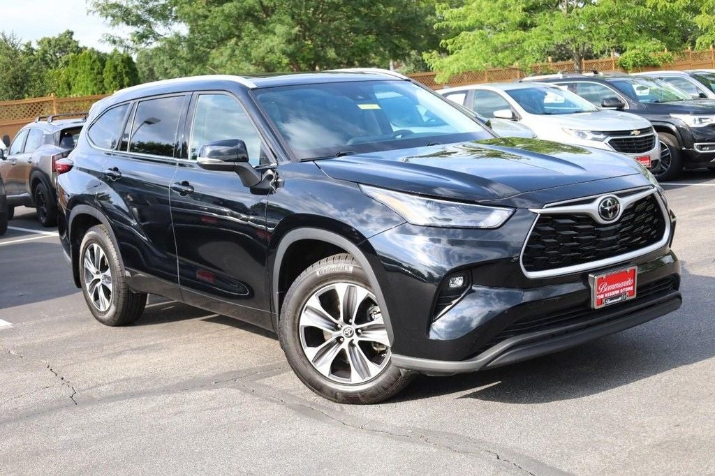 toyota highlander 2022 5TDGZRBH6NS596120 image toyota highlander 2022 5TDGZRBH6NS596120 image