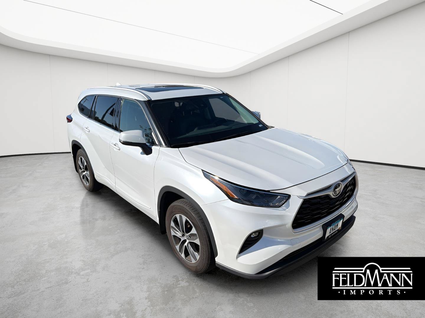 toyota highlander 2022 5TDGZRBH6NS589989 image toyota highlander 2022 5TDGZRBH6NS589989 image