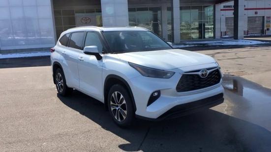 toyota highlander 2022 5TDGZRBH6NS571539 image toyota highlander 2022 5TDGZRBH6NS571539 image
