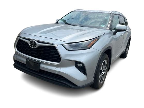 toyota highlander 2022 5TDGZRBH6NS240380 image toyota highlander 2022 5TDGZRBH6NS240380 image