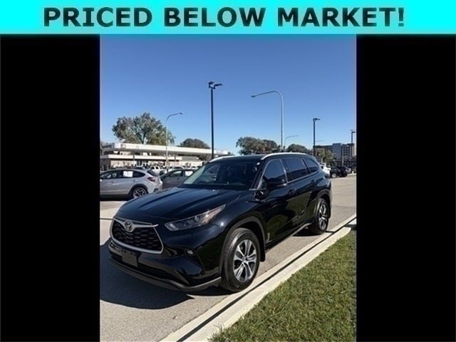 toyota highlander 2022 5TDGZRBH3NS218370 image toyota highlander 2022 5TDGZRBH3NS218370 image