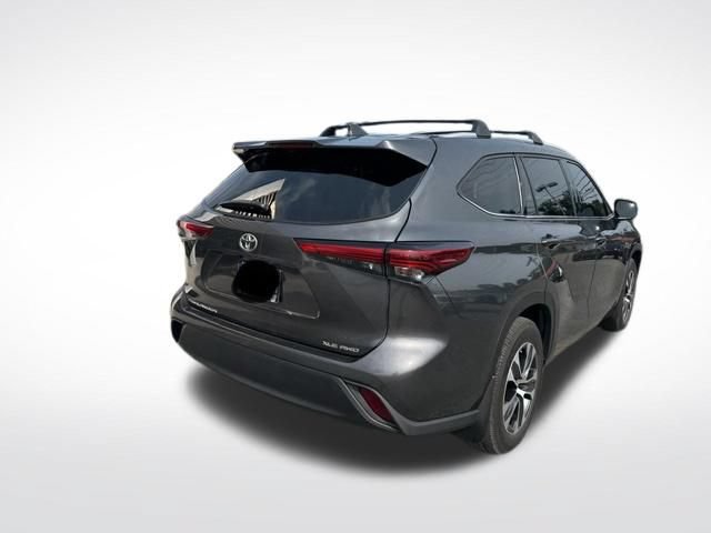 toyota highlander 2022 5TDGZRBH9NS592921 image toyota highlander 2022 5TDGZRBH9NS592921 image