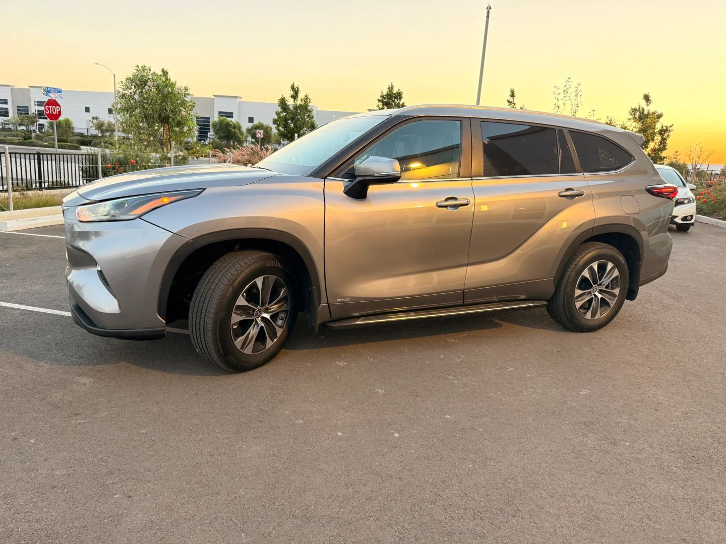 toyota highlander 2025 5TDKBRCHXSS646154 image toyota highlander 2025 5TDKBRCHXSS646154 image