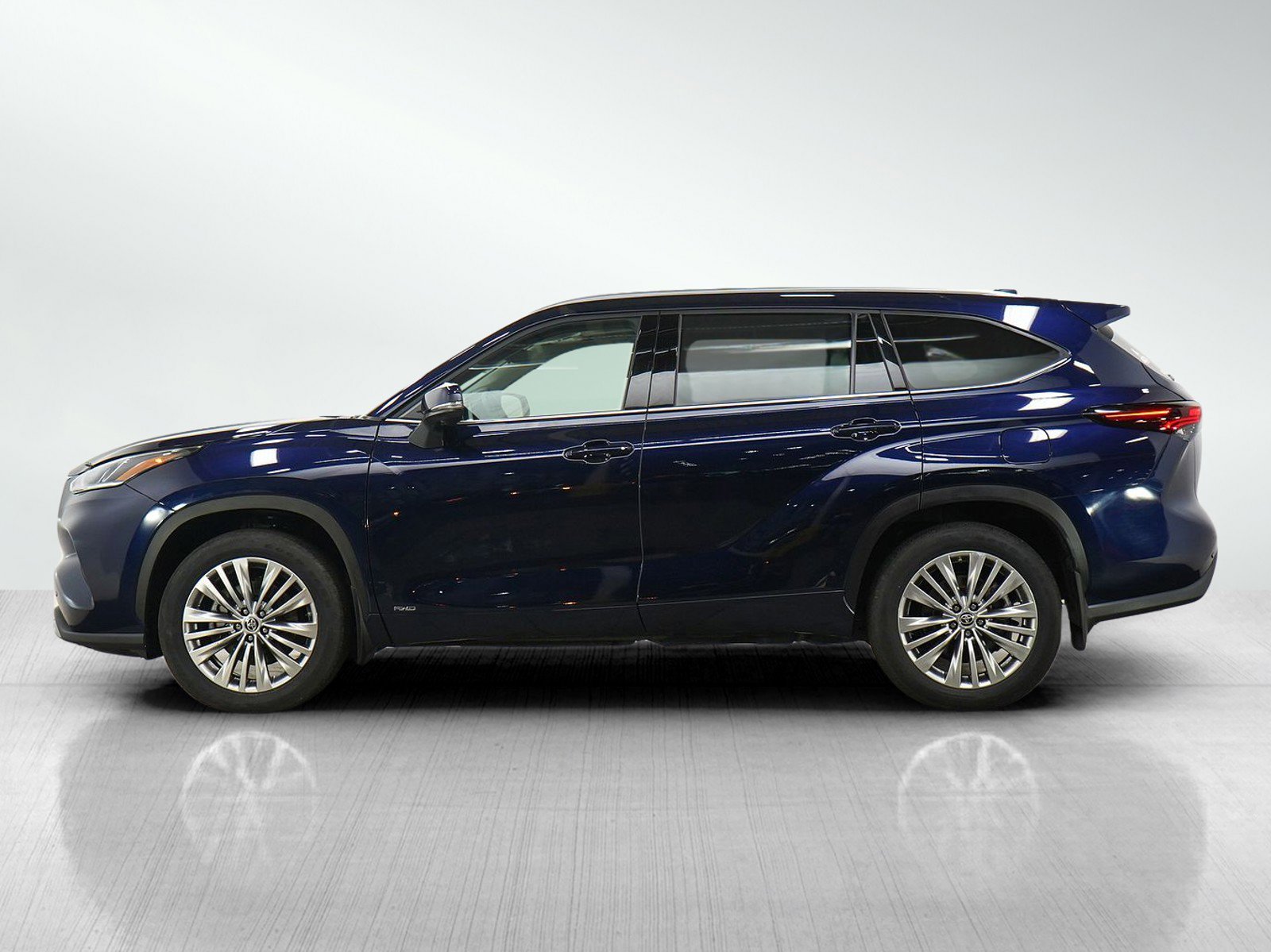 toyota highlander 2025 5TDEBRCH6SS674109 image toyota highlander 2025 5TDEBRCH6SS674109 image