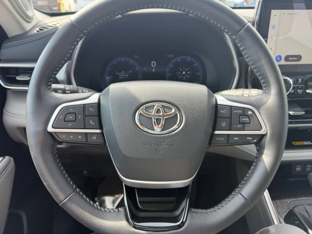 toyota highlander 2025 5TDKDRBH2SS576726 image toyota highlander 2025 5TDKDRBH2SS576726 image