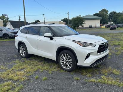 toyota highlander 2025 5TDEBRCH7SS676662 image toyota highlander 2025 5TDEBRCH7SS676662 image