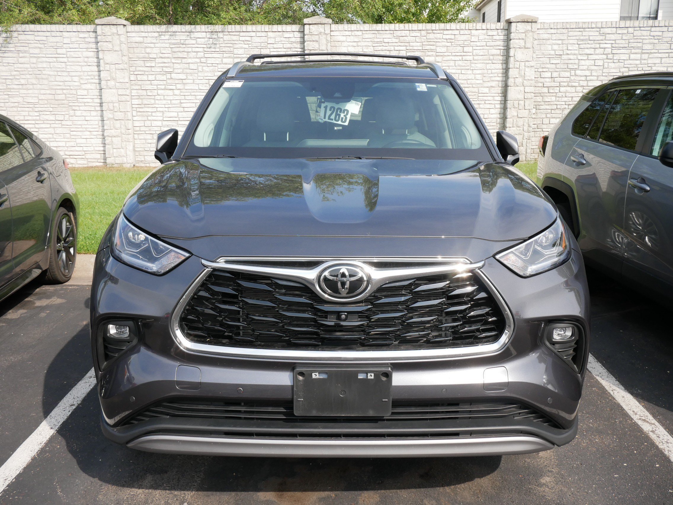 toyota highlander 2025 5TDKDRBH2SS593820 image toyota highlander 2025 5TDKDRBH2SS593820 image