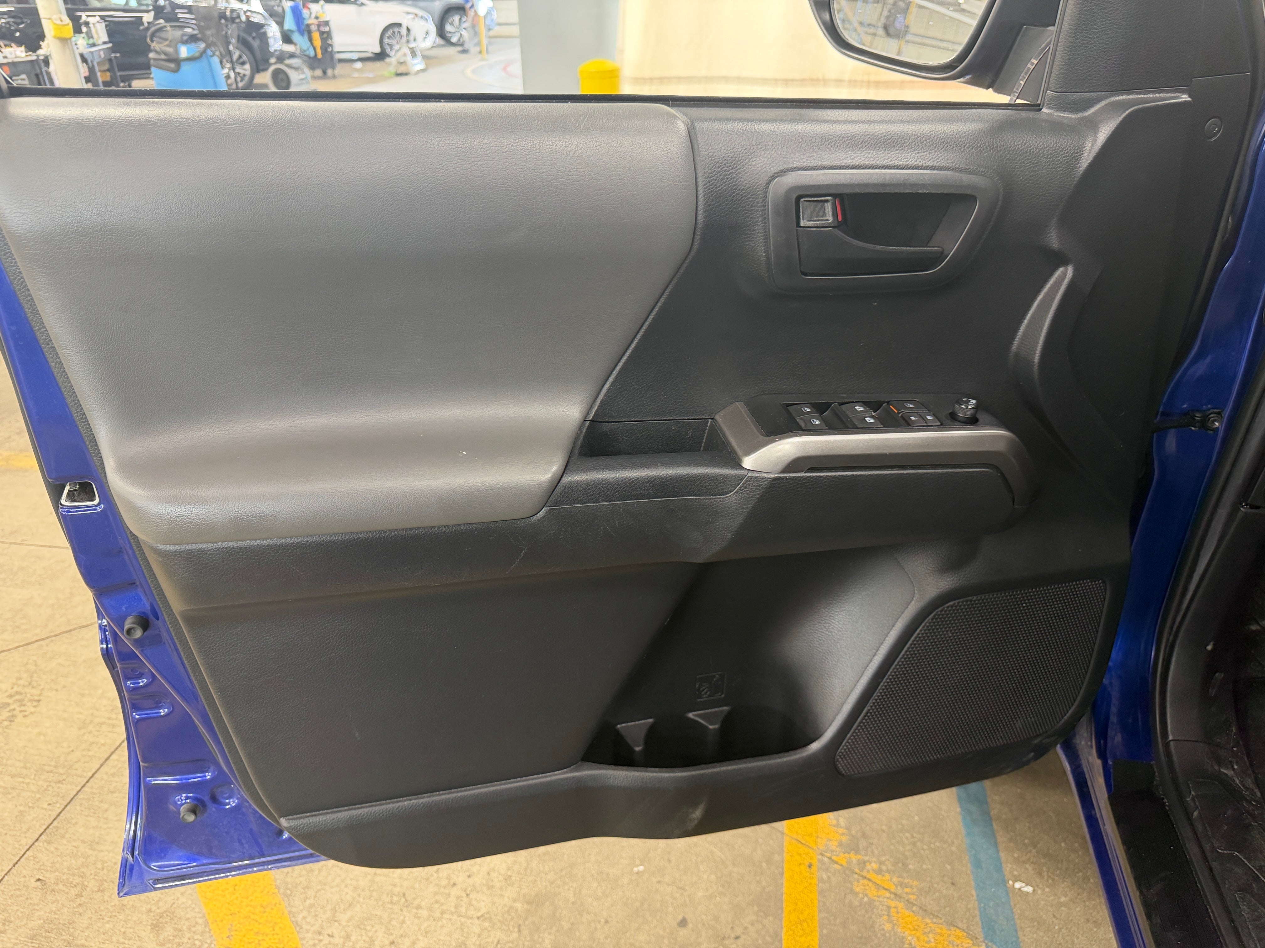 toyota tacoma 2023 3TMCZ5AN2PM586914 image toyota tacoma 2023 3TMCZ5AN2PM586914 image