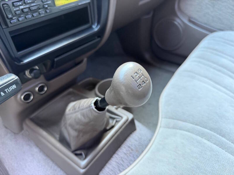 toyota tacoma 1998 4TANL42N3WZ060190 image toyota tacoma 1998 4TANL42N3WZ060190 image
