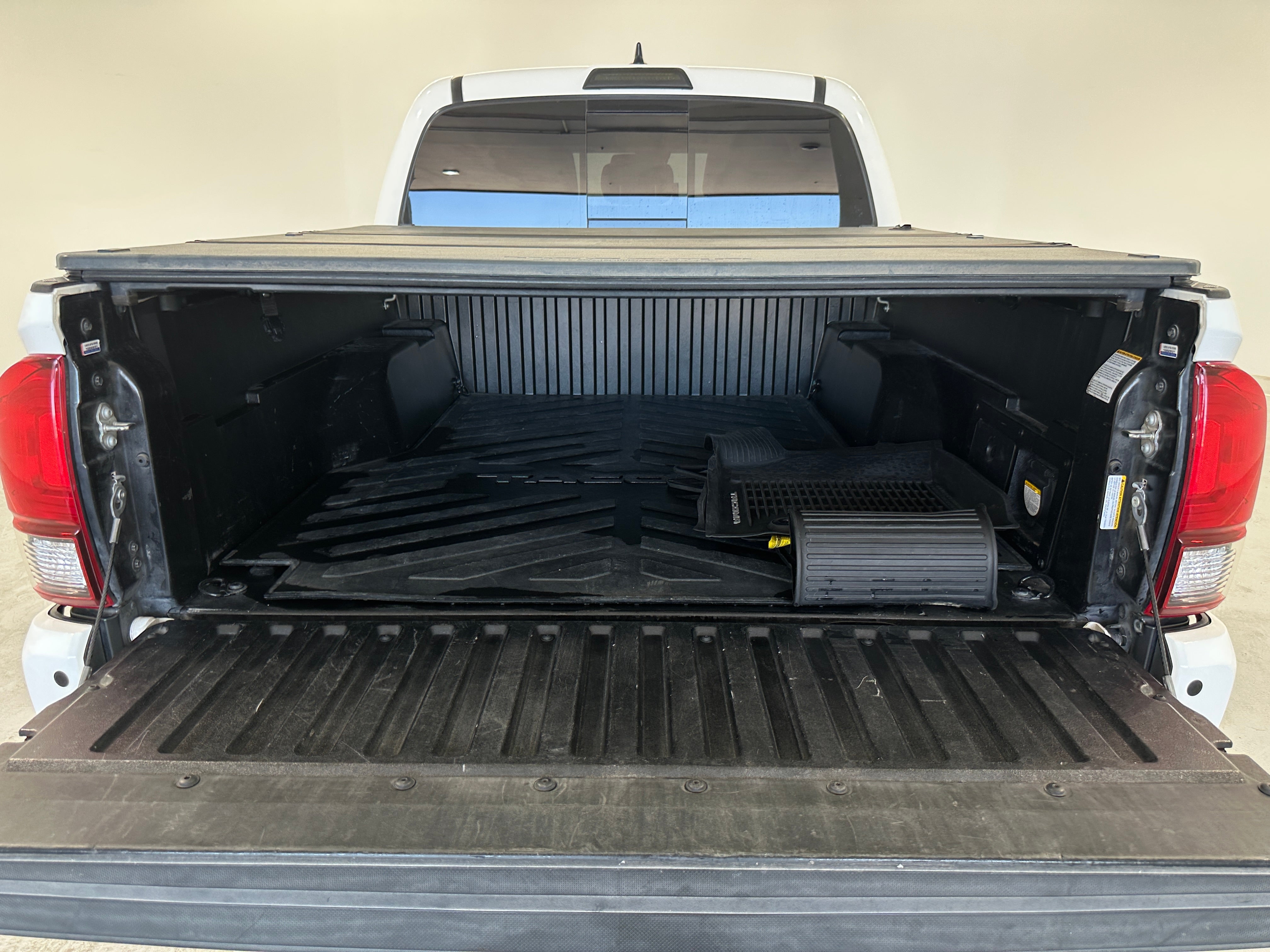 toyota tacoma 2019 3TMCZ5AN5KM236136 image toyota tacoma 2019 3TMCZ5AN5KM236136 image