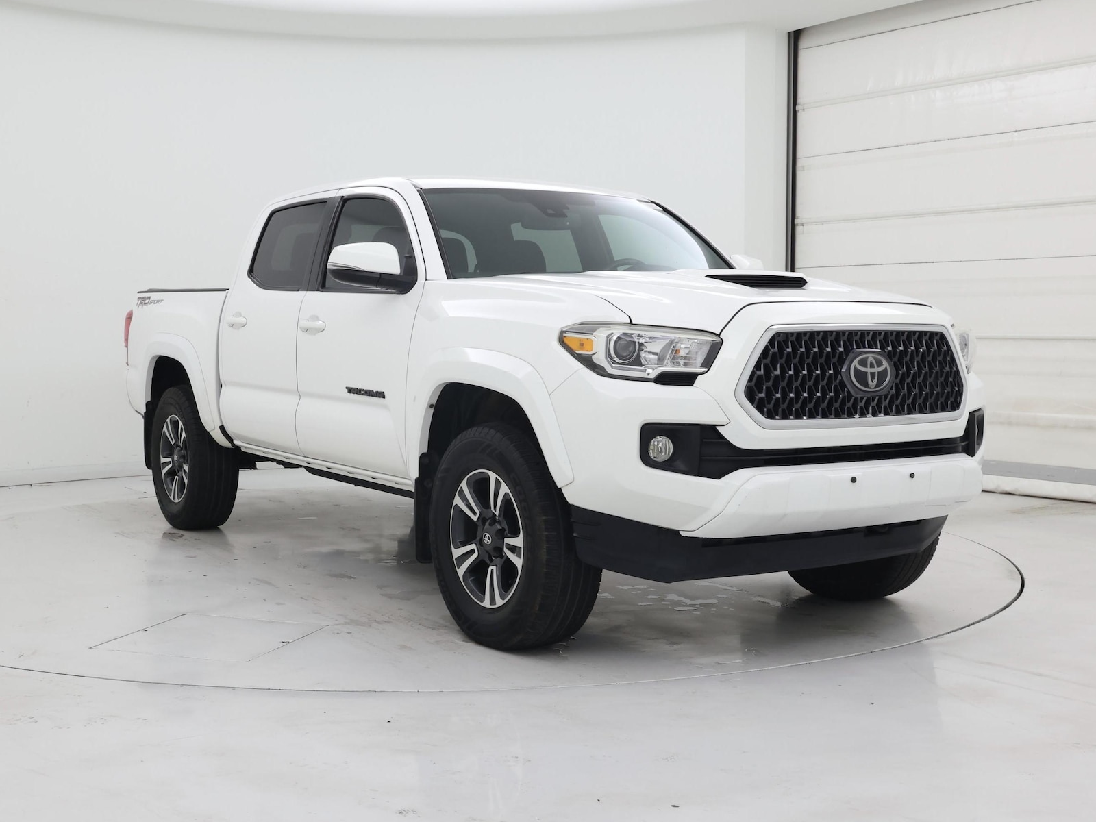 toyota tacoma 2019 5TFAZ5CN5KX072286 image