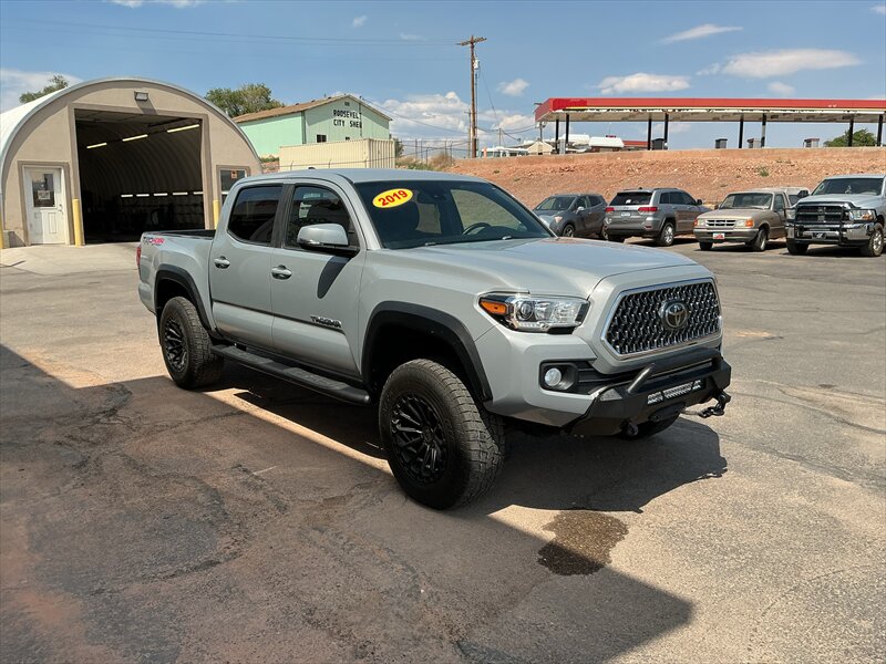 toyota tacoma 2019 5TFCZ5ANXKX184528 image toyota tacoma 2019 5TFCZ5ANXKX184528 image