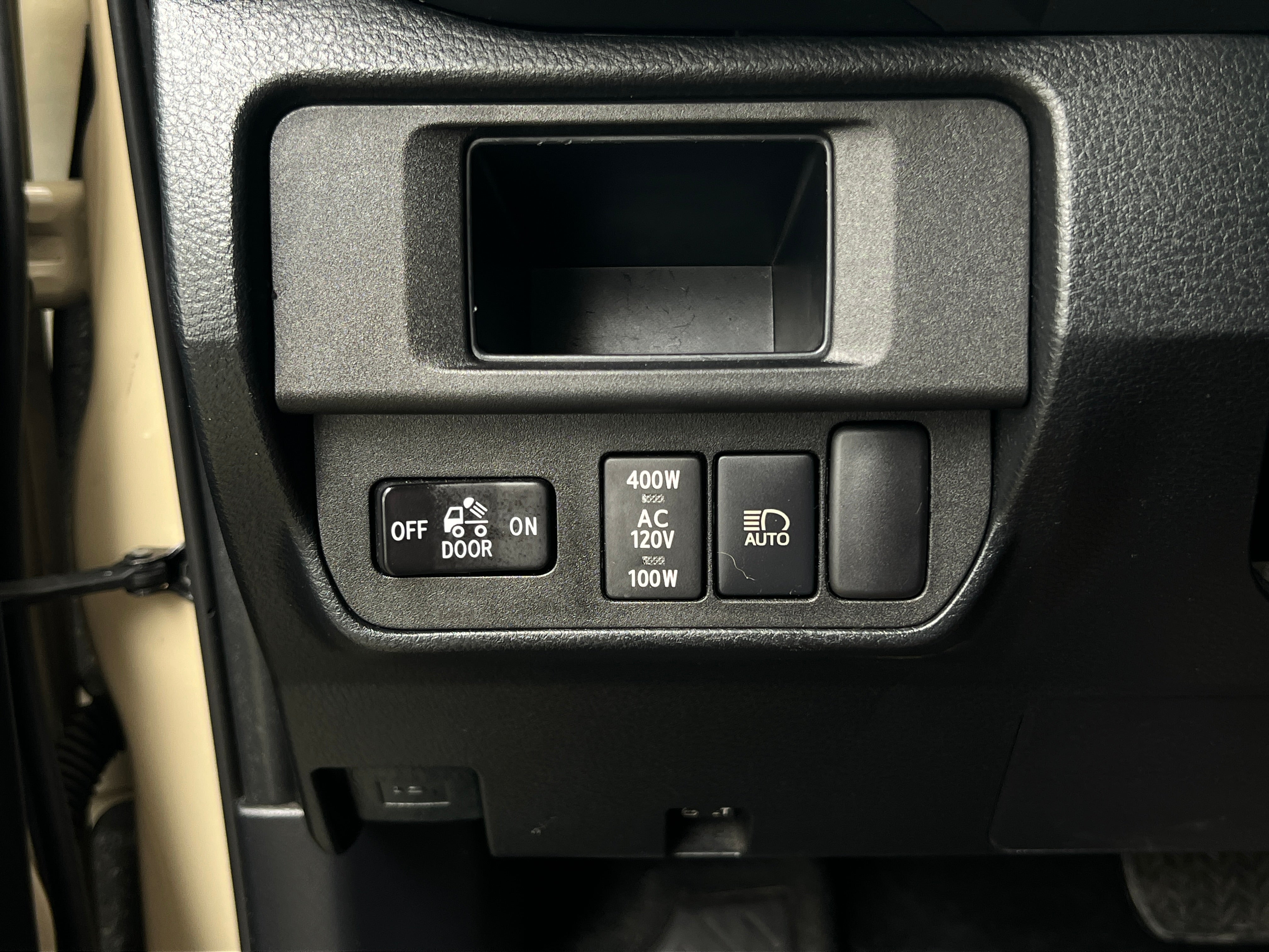 toyota tacoma 2019 3TMCZ5AN5KM245662 image toyota tacoma 2019 3TMCZ5AN5KM245662 image