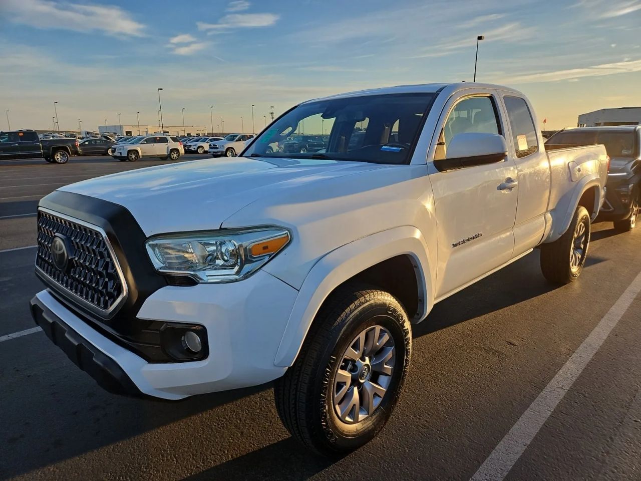 toyota tacoma 2018 5TFSZ5AN3JX123788 image